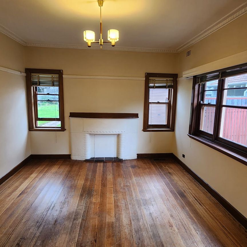 Perfectly positioned 3 bedroom family home - Photo 1