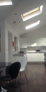 4 NEWTON GROVE - Photo 3