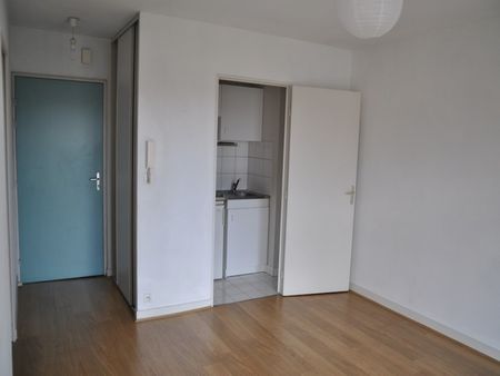 Location Appartement 2 pièces 30m² - Photo 3