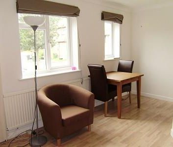 1 bedroom semi-detached house to rent - Photo 3