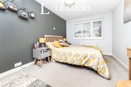 3 bedroom house to rent Ipswich Road, Ipswich road, Colchester, CO4 - Photo 3