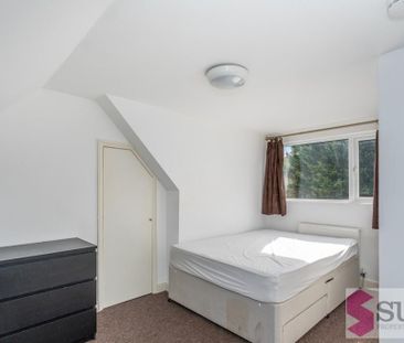 1 bedroom in a house share to rent - Photo 1