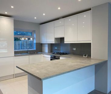 3 bedroom terraced house to rent - Photo 4