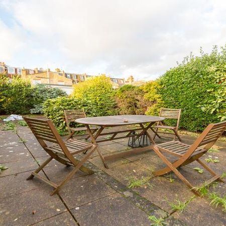 Stunning Sharers Apartment - Photo 4