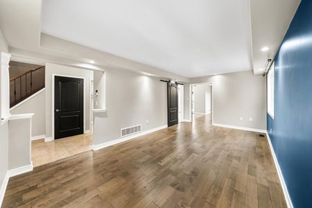 For Lease - 1821 Lamstone Street Unit# Upper, Innisfil, Ontario - Photo 4