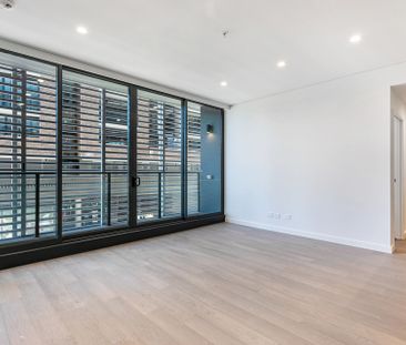 207/8 Hinchcliffe Place, Zetland - Photo 3