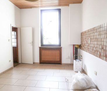 Geräumige 2,5-Zimmer-Wohnung mit Altbau-Charme - Foto 5