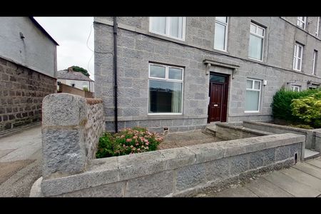 1 Bed Flat, Elmbank Terrace, AB24 - Photo 3