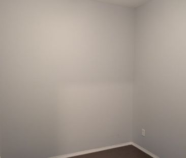 Furnished 1 bed/1 bath Condo in Lovely Pinnacle Pointe - Photo 5