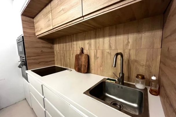 À louer – Maison de charme avec jacuzzi – Quartier Roquette, Arles - Photo 1