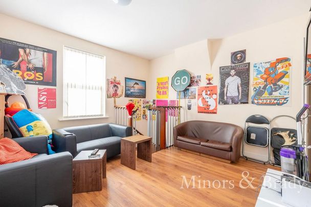 7 bedroom semi-detached house to rent - Photo 1