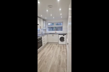 Room in a Shared House, Powerscroft Road Ground Floor, E5 - Photo 4