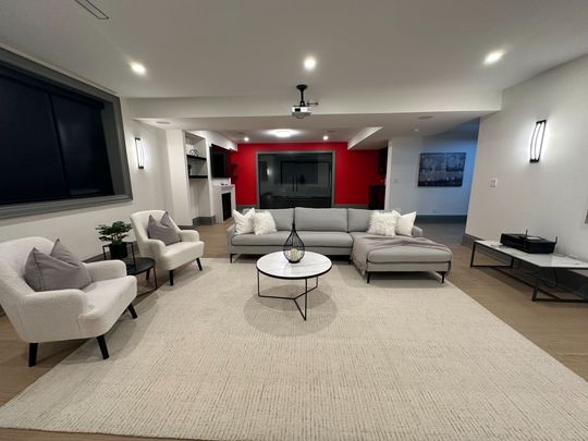 For Lease - 204 Maple Grove Drive, Oakville, Ontario - Photo 1