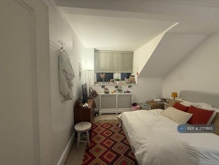 3 bedroom flat to rent - Photo 5