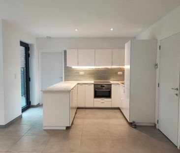 Leuk en modern gelijkvloers appartement met 3 slpks en tuin gelegen... - Photo 3