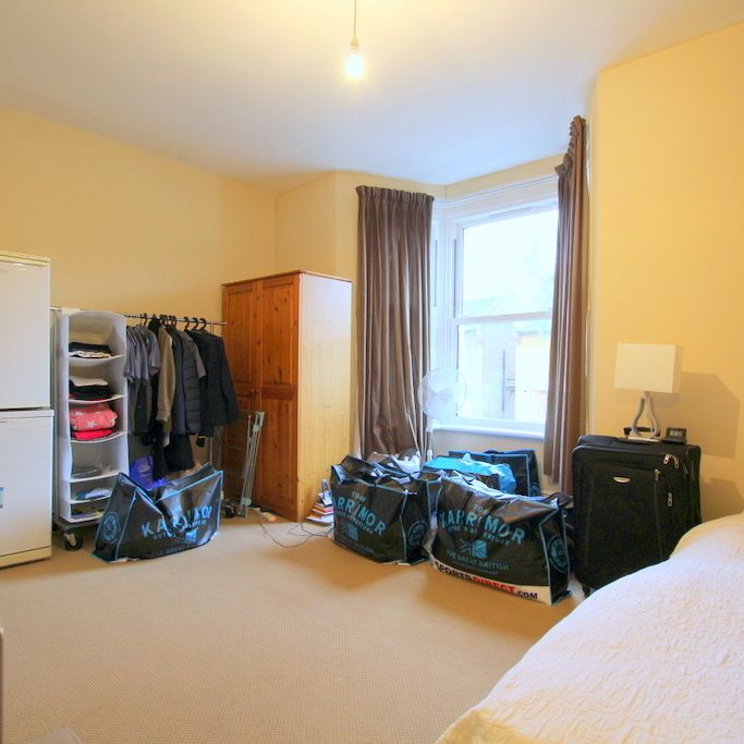 0 Bedroom Studio, Latimer Road, Wimbledon - Photo 1