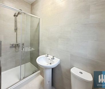 Leeds Road, Huddersfield, HD1 - Photo 2