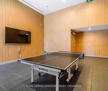 For Lease - 7 Grenville Street Unit# 517, Toronto, Ontario - Photo 1