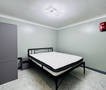 Chequers Lane, WELLINGBOROUGH - Photo 1