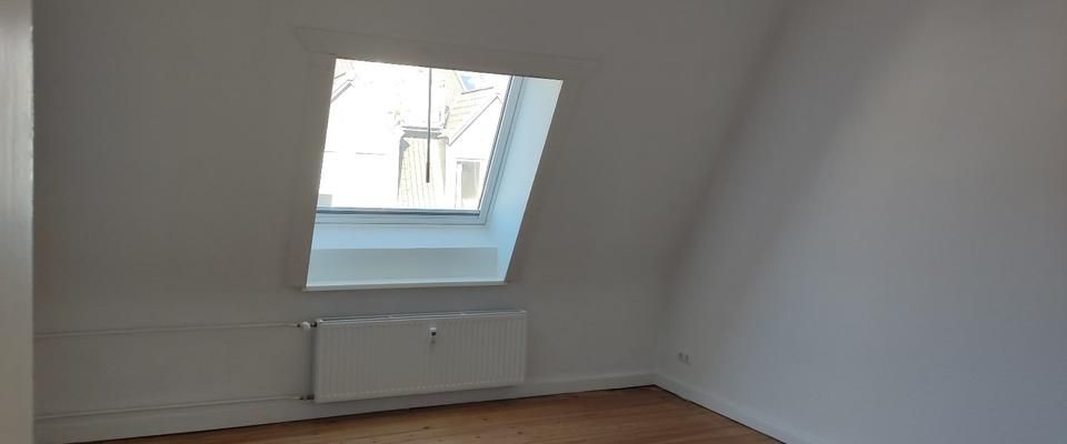 WG freundliche 120qm² große 4,5 Zimmer Wohnung - Foto 1