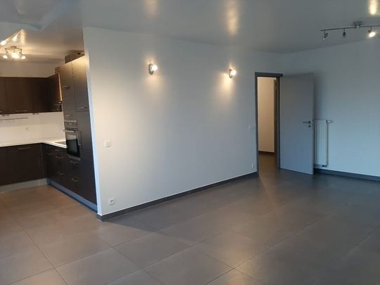 Appartement te huur - Photo 1