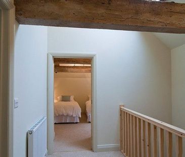 3 bedroom terraced house to rent - Photo 3