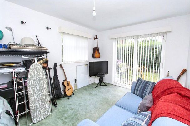 Thorntree Drive, Denton Burn, Newcastle upon Tyne, Tyne and Wear, NE15 7AQ - Photo 1