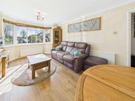 Gladsmuir Close, Walton-on-thames, KT12 - Photo 5