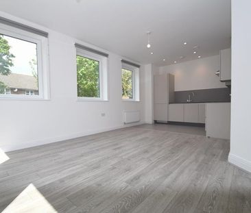 1 bedroom apartment - Photo 3