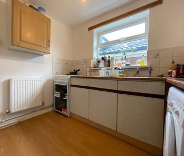 Clifton Street, Splott - Photo 5