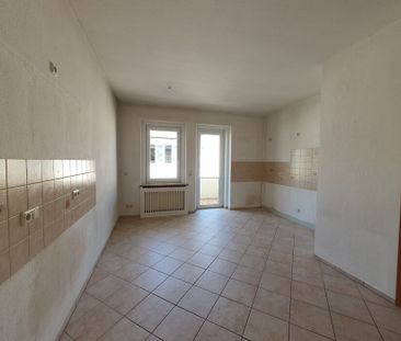 Preißelpöhl- Großzügige, helle 2 Zimmerwohnung im 1. OG mit Balkon ... - Photo 1
