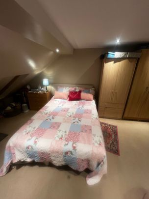 Room in a Shared House, Gorringe Park Ave, CR4 - Photo 1