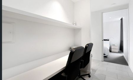 CONTEMPORARY COMFORT IN OAKLEIGH - Photo 5