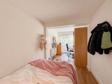 3 bedroom flat to rent - Photo 3