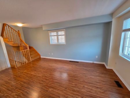 For Lease - 620 Ferguson Drive Unit# 62, Milton, Ontario - Photo 4