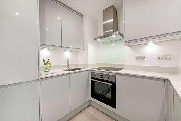 Grove End Gardens, Grove End Road, St John's Wood, London, NW8 - Photo 1