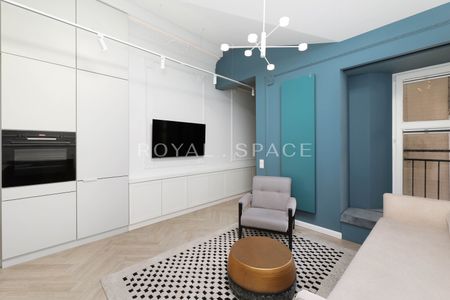 Klimatyczne mieszkanie w odrestaurowanej kamienicy - Photo 3