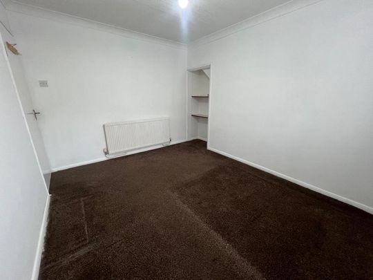 2 bedroom maisonette to rent - Photo 1