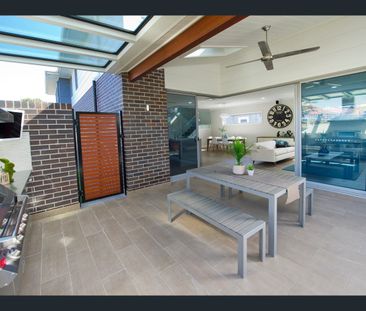 Executive Level Residence - Photo 2