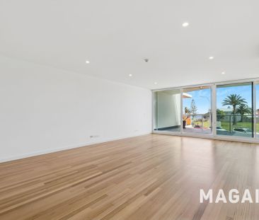 WOW what a location to live - Photo 6