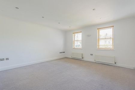 3 bedroom terraced house to rent - Photo 3