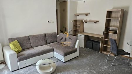Kiadó lakás - Pécs - Photo 3