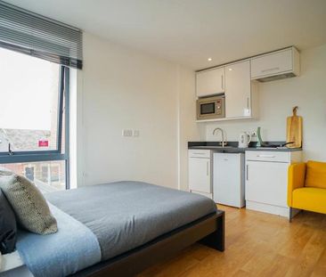 Studio to rent - Photo 2