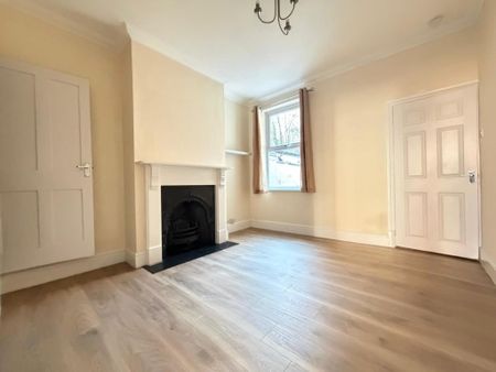 2 bedroom terraced house to rent - Photo 3