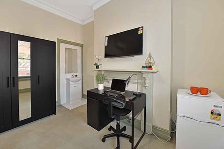 Room 7 (Non Ensuite) - Photo 4