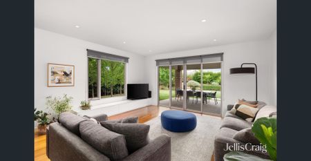 Quality Family Home in Popular Location! - Photo 4