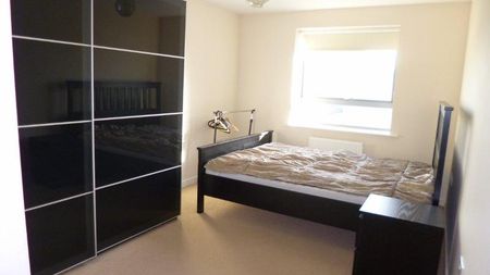 2 bedroom flat to rent - Photo 3