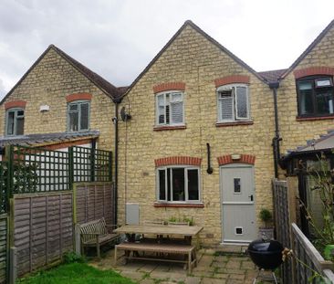 2 bedroom terraced house to rent - Photo 2