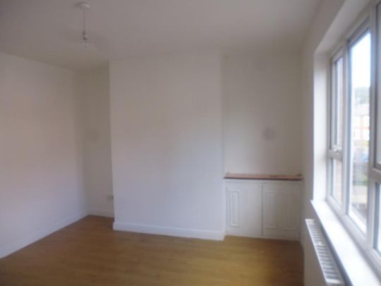 3 bedroom townhouse to rent - Photo 1