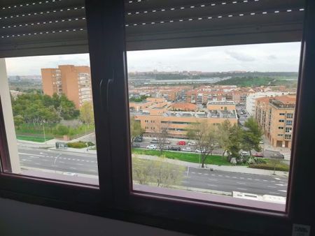 Calle de Eduardo Barreiros, Madrid, Community of Madrid 28041 - Photo 5